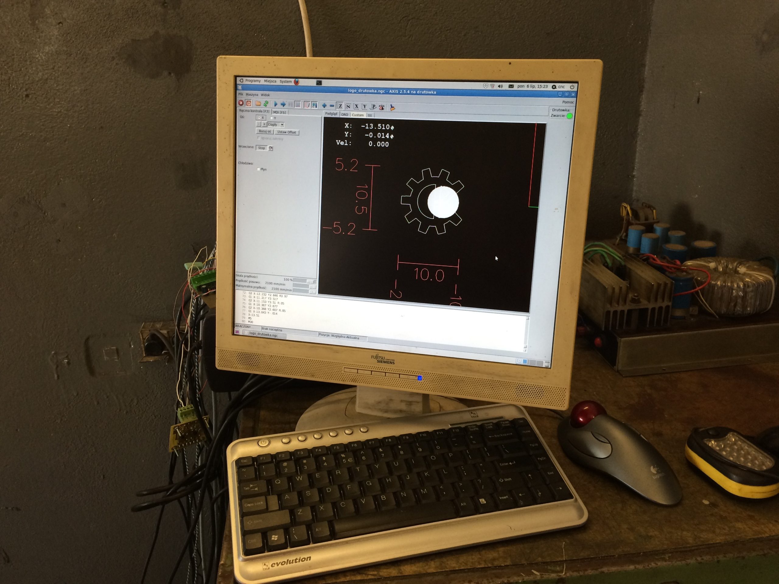 WBKX-1 – Elektrodrążarka drutowa na LinuxCNC